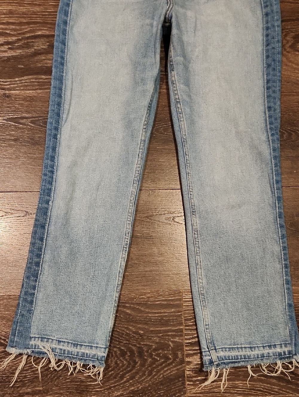 ❤️ NWOT! ABERCROMBIE & FITCH ZOE NATURAL RISE ANKLE STRAIGHT JEANS, SPLICED, 4 - Picture 4 of 9